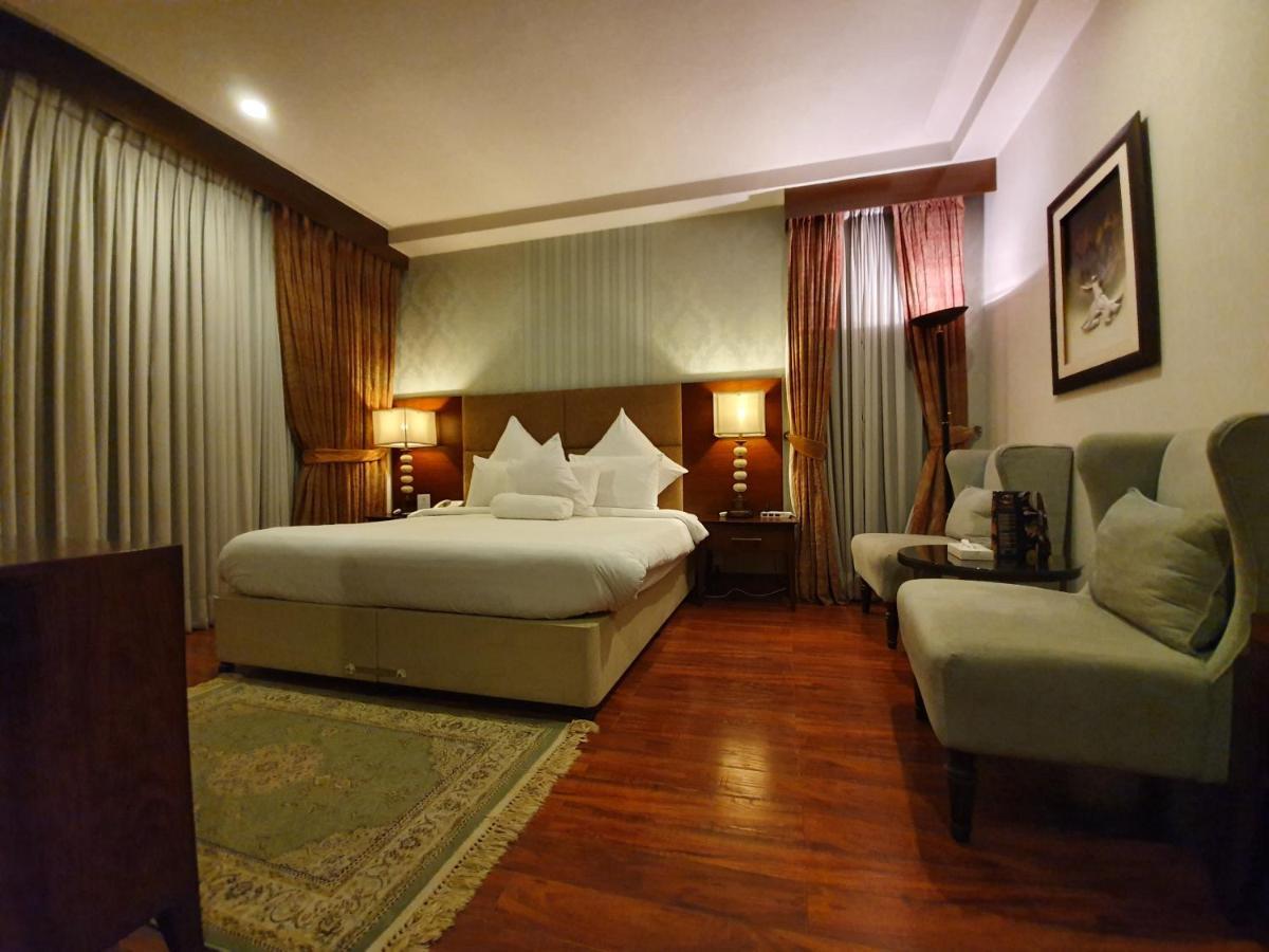 S Chalet Исламабад Экстерьер фото